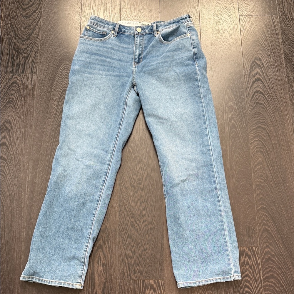 Seven7 Women's Straight Leg Jeans in Classic Blue